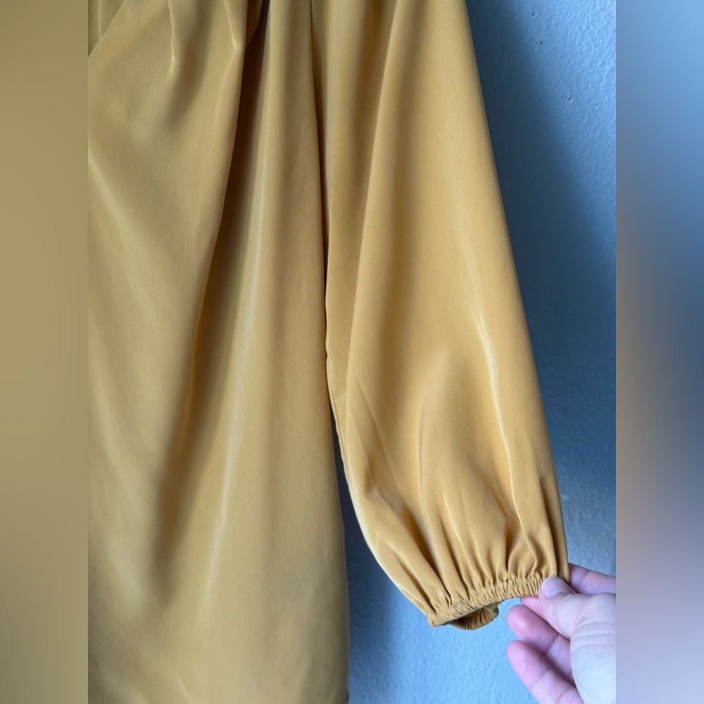 Pleione Mustard Yellow V Neck Quarter Sleeve Blouse Womens Size XS - Picture 3 of 4